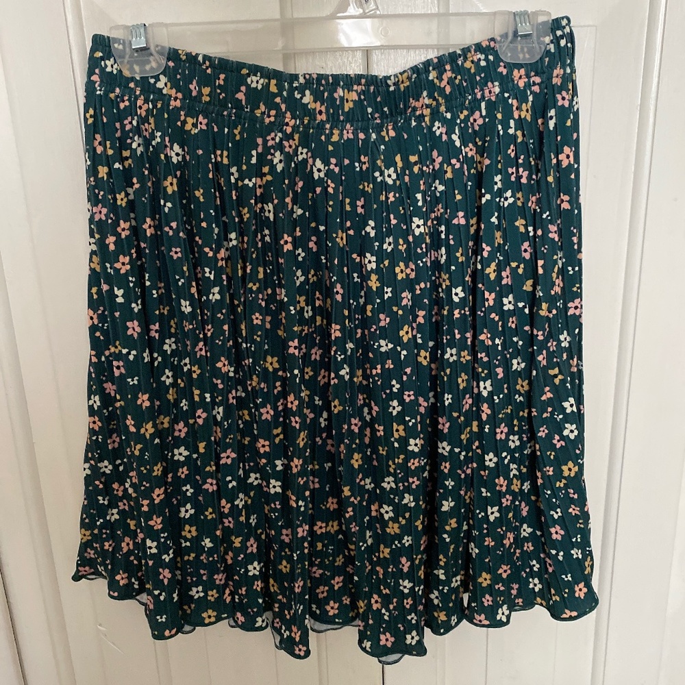 Floral LOFT skirt
